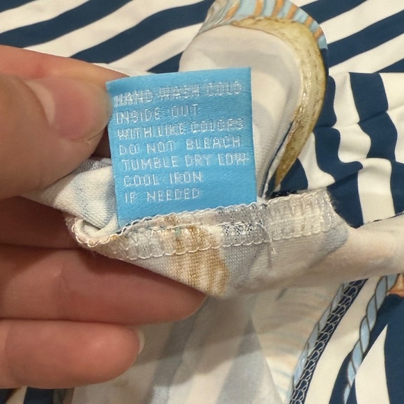 J McLaughlin Catalina Nicola Tiered Dress Medium M Striped Nautical Seashells - Picture 7 of 7